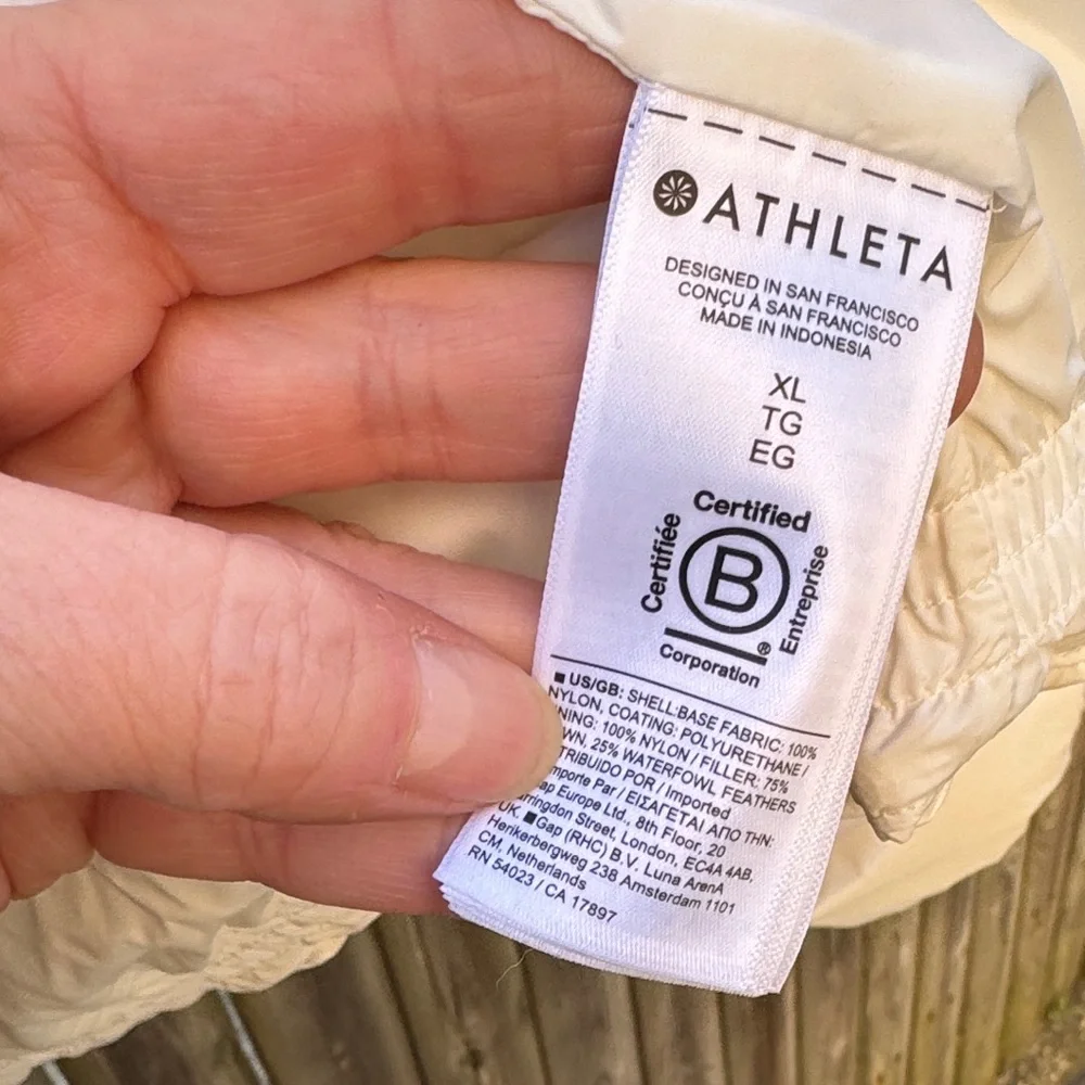 NWT Athleta XL  Down Shine Women’s Winter Coat in  Light Cream - Picture 12 of 12